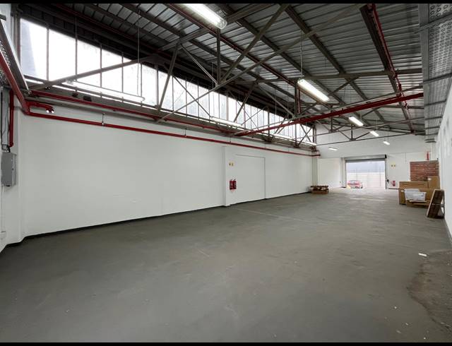 228M² WAREHOUSE TO LET IN MAITLAND